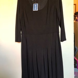 A beautiful black long Jones New York dress